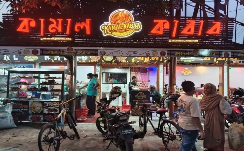 ঝিনাইদহের চুয়াডাঙ্গা বাসস্ট্যান্ড এলাকায় ভোজনরসিকদের মিলনমেলা
