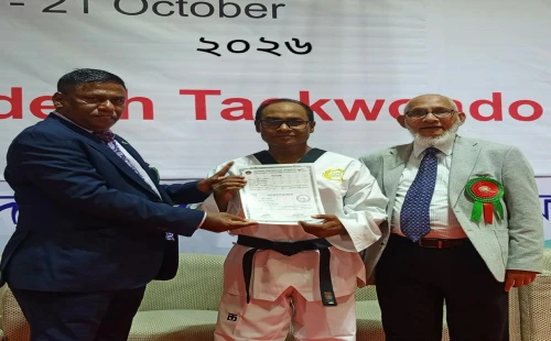 ব্ল্যাক বেল্ট অর্জন করলেন আলমডাঙ্গার ক্রীড়া শিক্ষক হিরণ