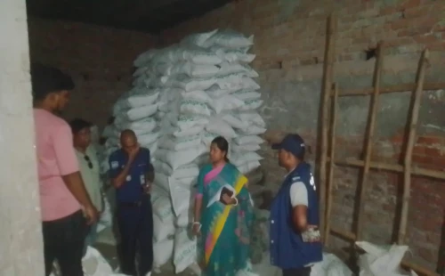 দামুড়হুদায় জামায়েতের রোকন সদস্যর ছেলের গোডাউন থেকে