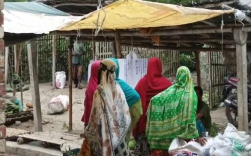 আসমানখালী হাটে ভিক্ষার নতুন কৌশল
