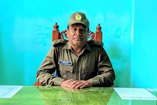 রক্ষক যখন ভক্ষক!