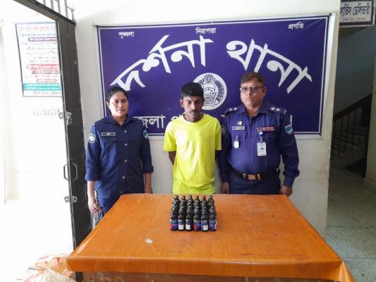 দর্শনায় ৩৬ বোতল ফেনসিডিলসহ মাদক ব্যবসায়ী আটক