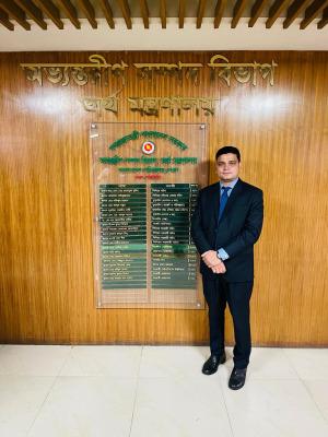 সহকারী কর কমিশনার হিসেবে যোগদান করলেন কামাল হোসেন