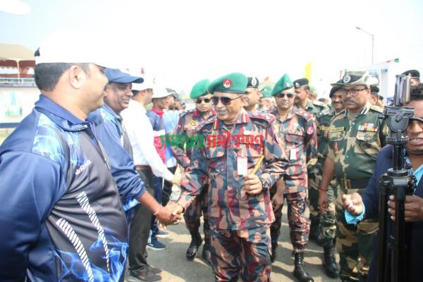 বিজিবি-বিএসএফ প্রীতি ক্রিকেট ম্যাচ অনুষ্ঠিত
