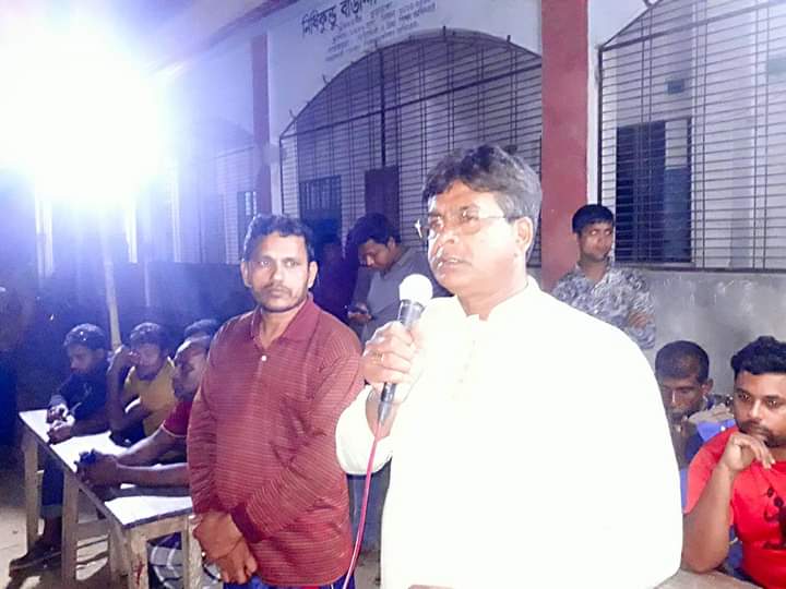 রায়পুর ইউপি নির্বাচনে প্রাথমিক বিদ্যালয়ের সহকারী শিক্ষকের বিরুদ্ধে অভিযোগ