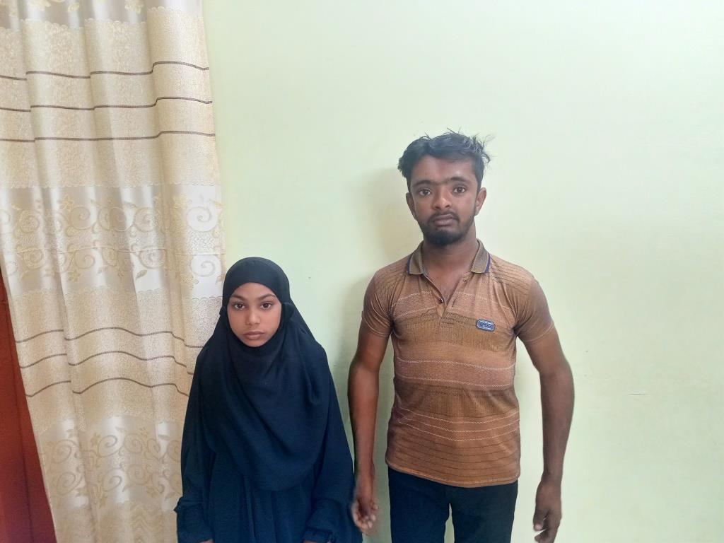 সরকারি ঘর চান প্রতিবন্ধী দম্পতি!