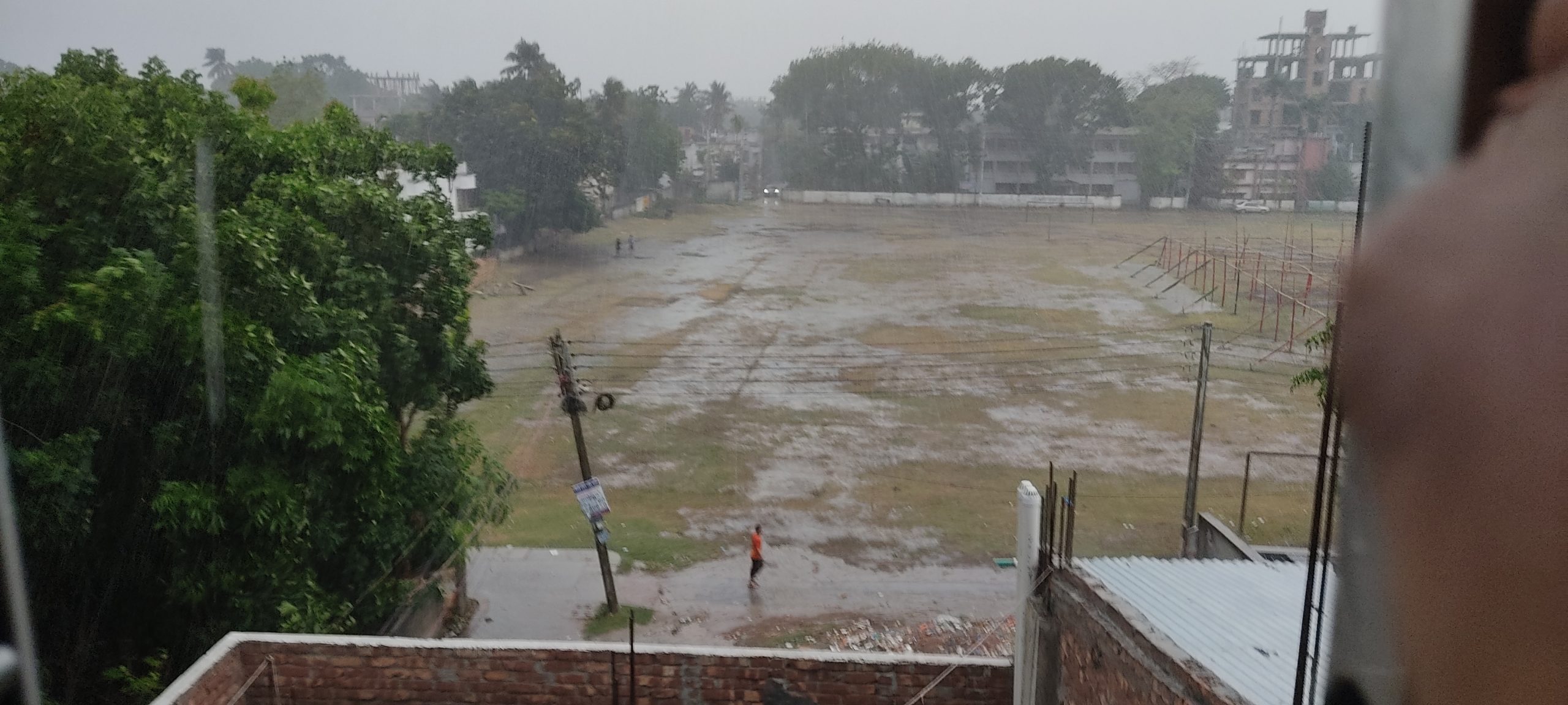 তীব্র দাবদাহের পর চুয়াডাঙ্গায় স্বস্তির বৃষ্টি