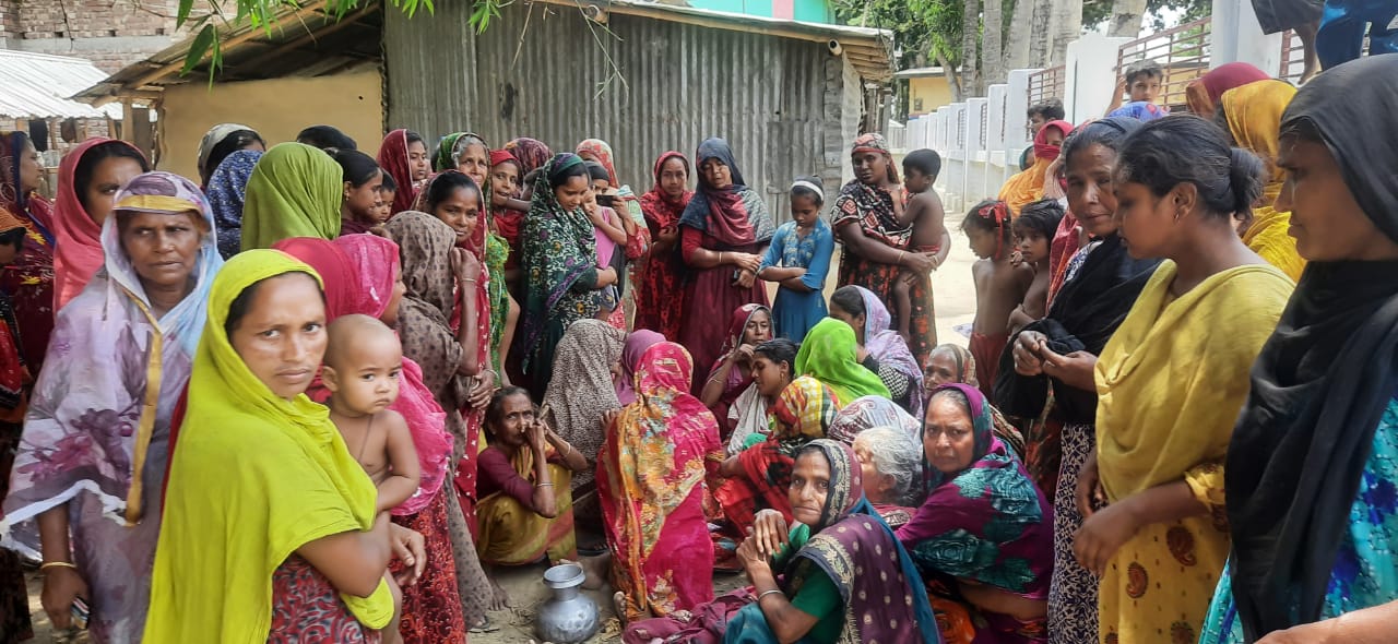 আলমডাঙ্গায় ট্রাকচাপায় স্কুলছাত্রের মর্মান্তিক মৃত্যু, চালক ও হেল্পারকে গণপিটুনি
