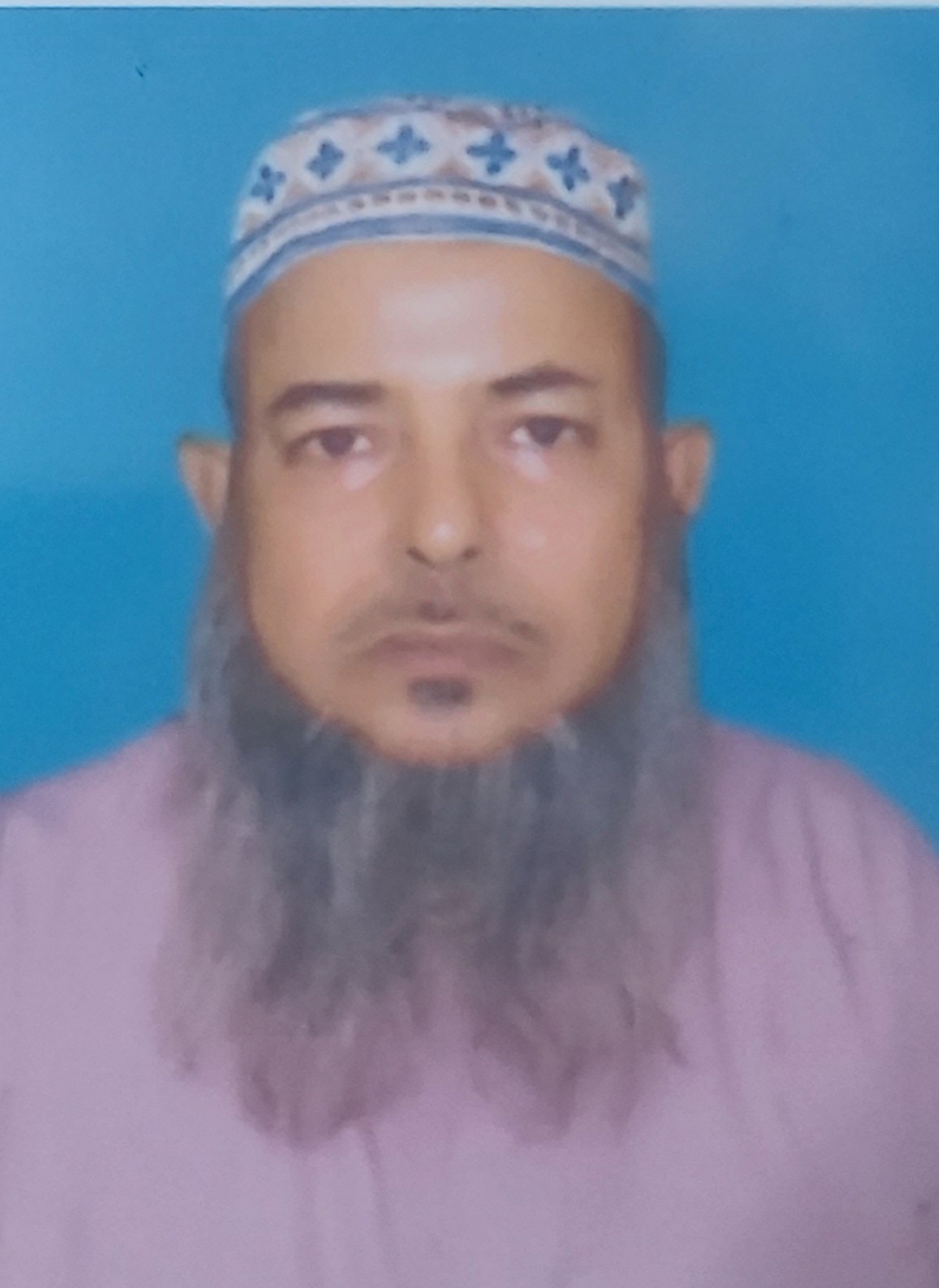 সুষ্ঠুভাবে স্বস্ত্রীক হজ পালনে দোয়াপ্রার্থী ইমাম আনিসুর রহমান