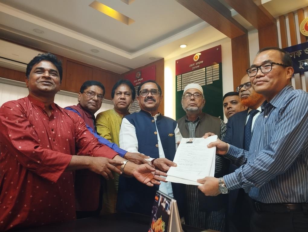 আলী আজগার টগরসহ পাঁচজনের মনোনয়ন ফরম জমা