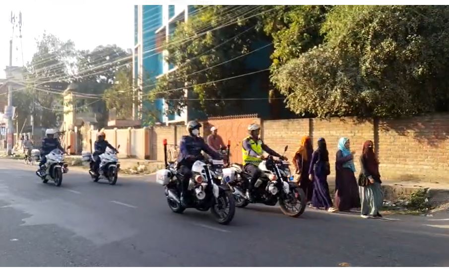 চুয়াডাঙ্গায় পুলিশ ও বিজিবিসহ আইনশৃঙ্খলা বাহিনীর বিশেষ টহল