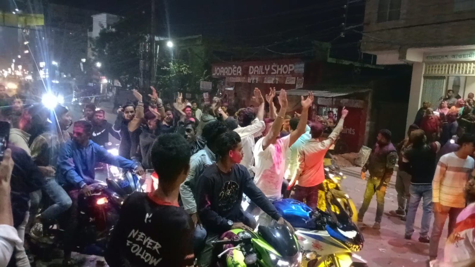 এমপি ছেলুন জোয়ার্দ্দার ও আলী আজগার টগর পুনরায় নৌকার মনোনয়ন পাওয়ায়