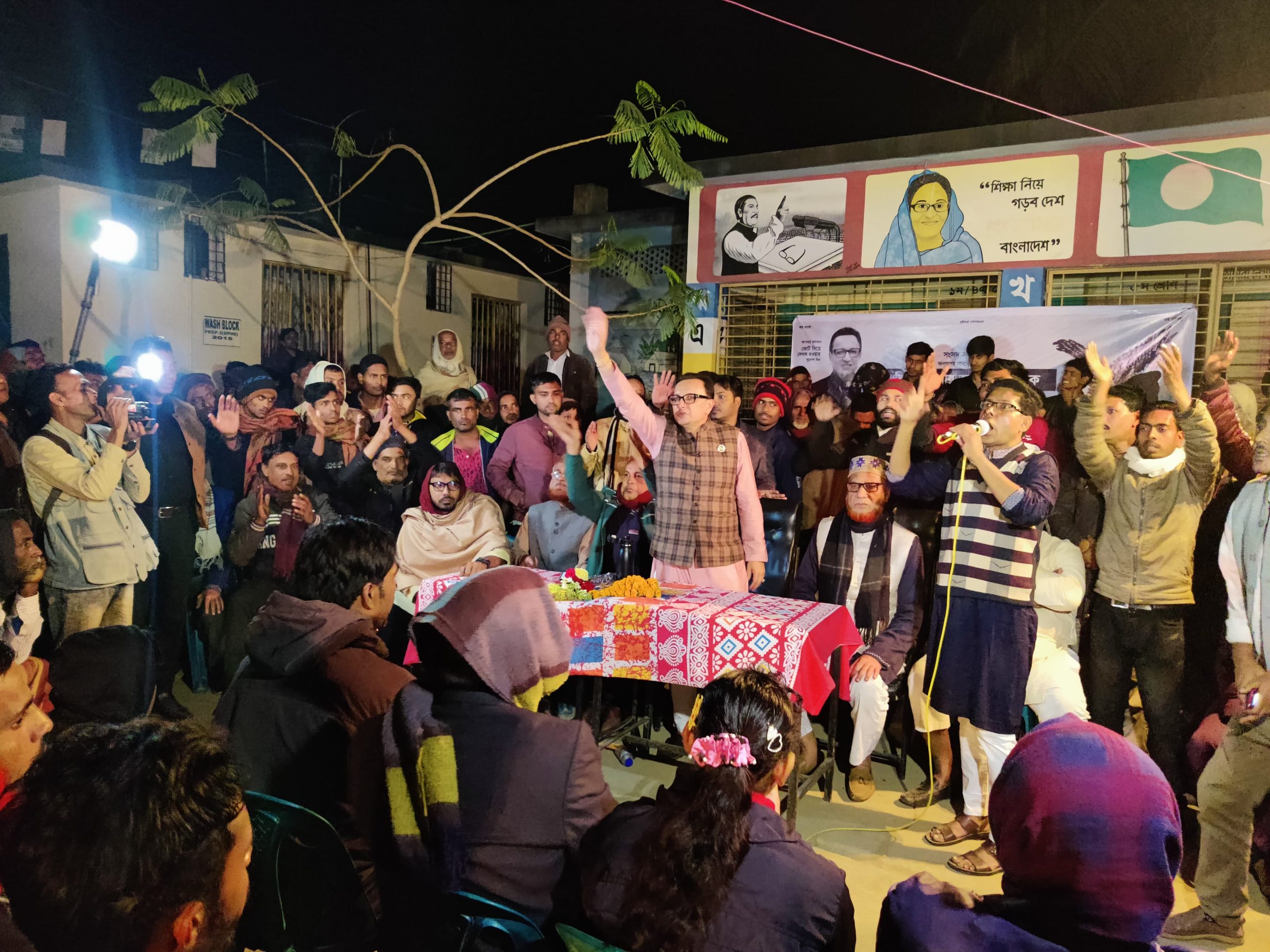 আলমডাঙ্গার বিভিন্ন স্থানে গণসংযোগ ও পথসভায় দিলীপ কুমার আগরওয়ালা