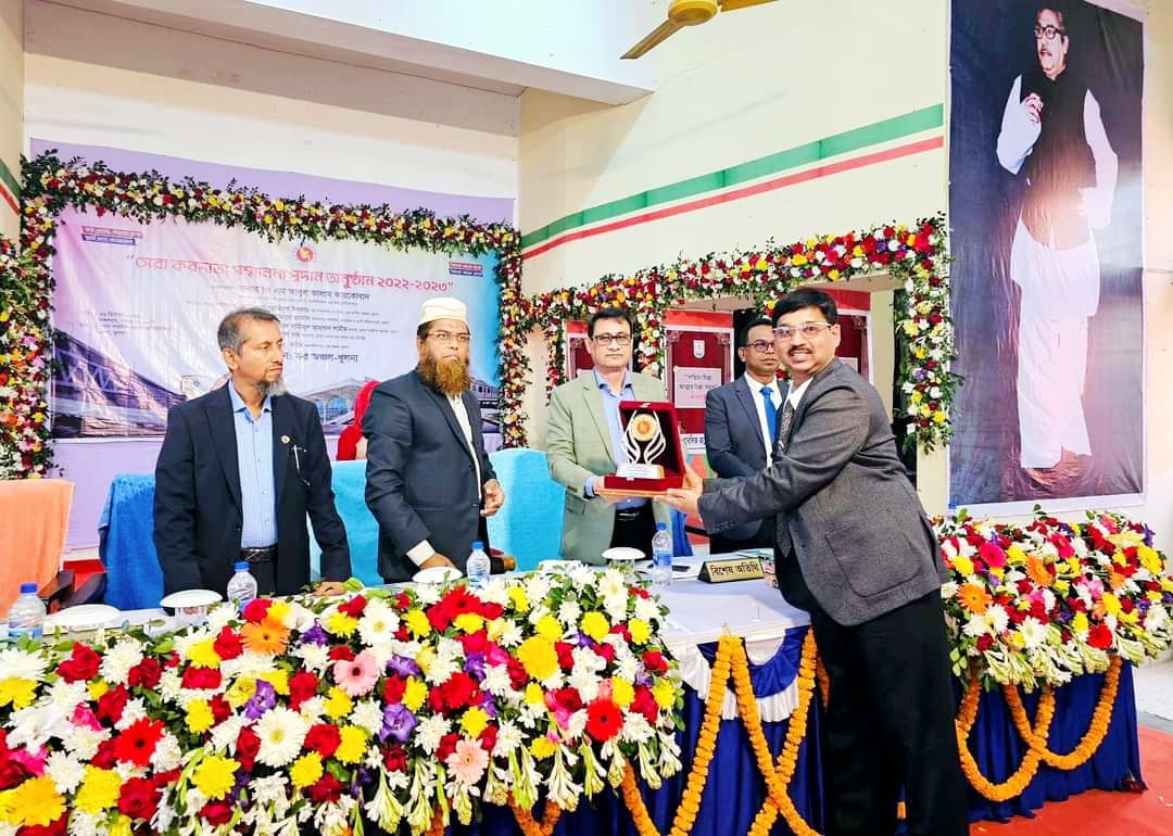 এবার নিয়ে ১৩ বার সেরা করদাতা সম্মাননা পুরস্কার পেলেন মোল্লা গ্রুপের চেয়ারম্যান সহিদুল হক মোল্লা