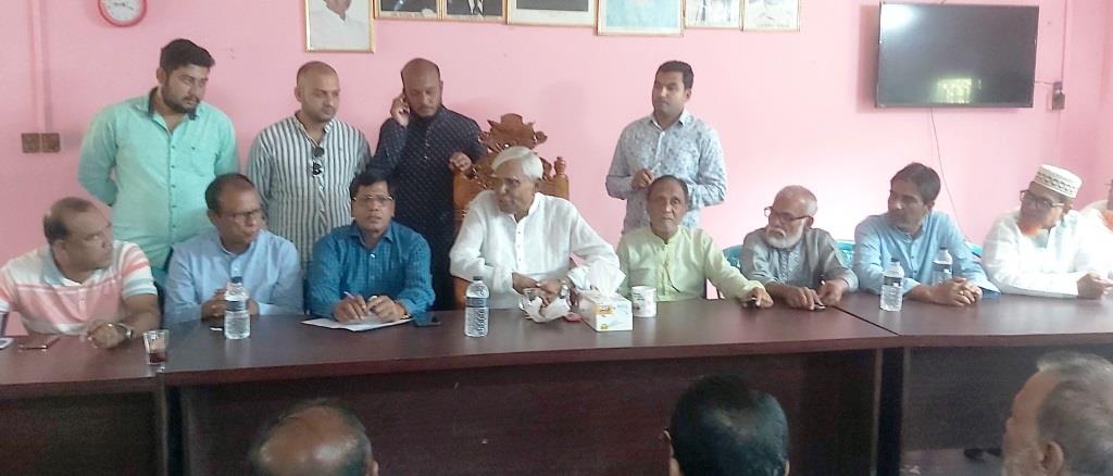 আলমডাঙ্গায় বধ্যভূমি পরিদর্শন করলেন আ.লীগ প্রার্থী এমপি ছেলুন জোয়ার্দ্দার