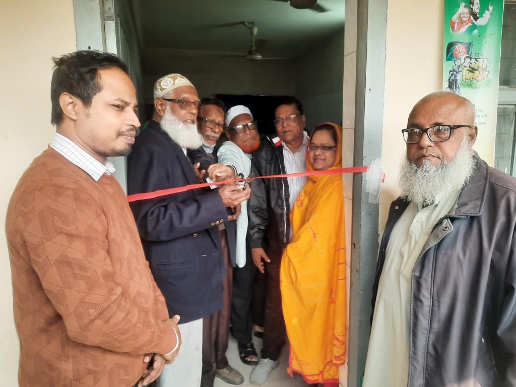 জীবননগর উপজেলা স্বাস্থ্য কমপ্লেক্সে বীর মুক্তিযোদ্ধাদের জন্য সংরক্ষিত কেবিনের উদ্বোধন