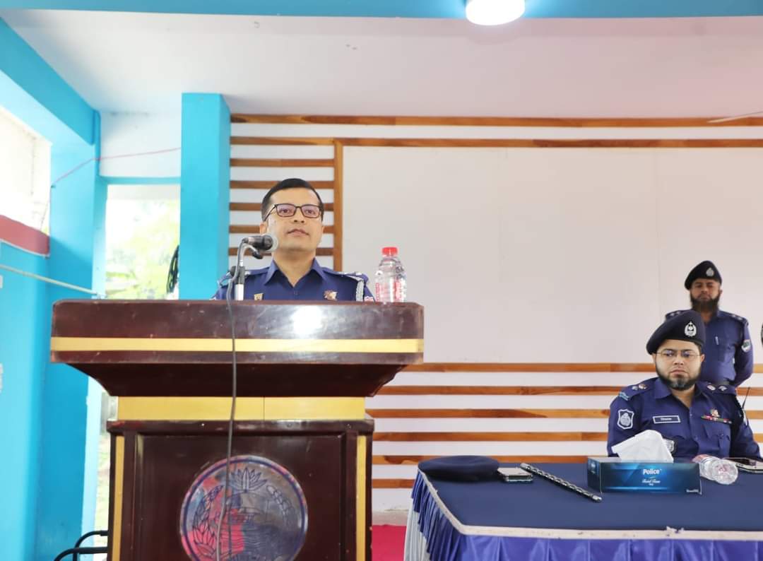 নির্বাচন পূর্ববর্তী আইনশৃঙ্খলা পরিস্থিতির সমুন্নত রাখতে চুয়াডাঙ্গা পুলিশ সুপারের ব্রিফিং