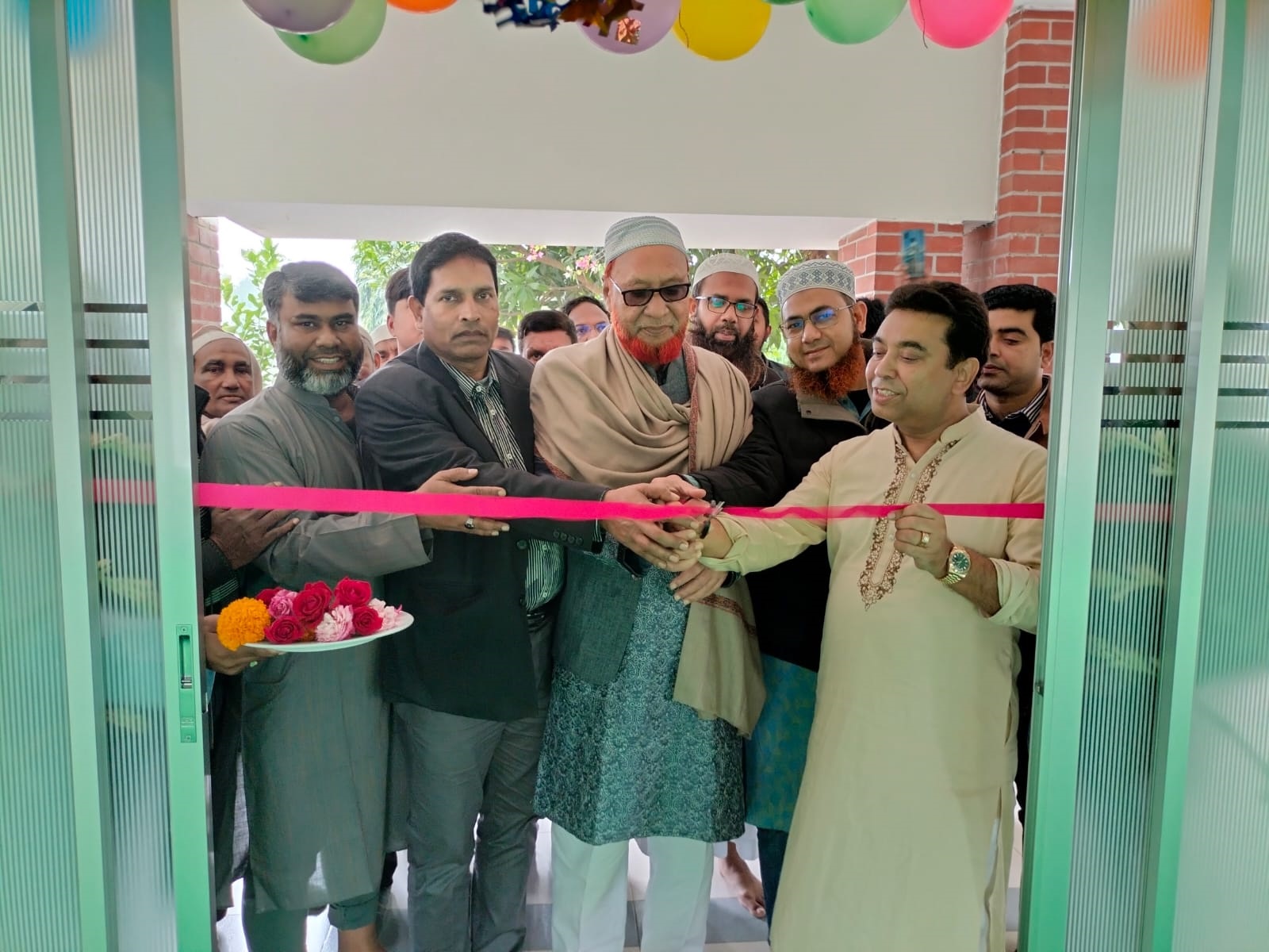 পাঁচকমলাপুর দারুল উলুম হাফেজিয়া কওমিয়া মাদ্রাসায় দৃষ্টিনন্দন পাঠাগারের উদ্বোধন