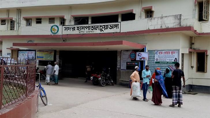 চুয়াডাঙ্গা সদর হাসপাতালের চিকিৎসক হুমায়ুন কবিরের বিরুদ্ধে অভিযোগ