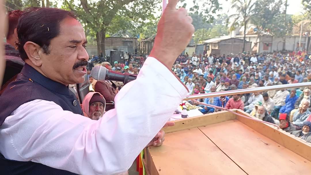 তিতুদহে মাঠভরা সাধারণ মানুষের সাথে পথসভায় আ.লীগ প্রার্থী এমপি টগর
