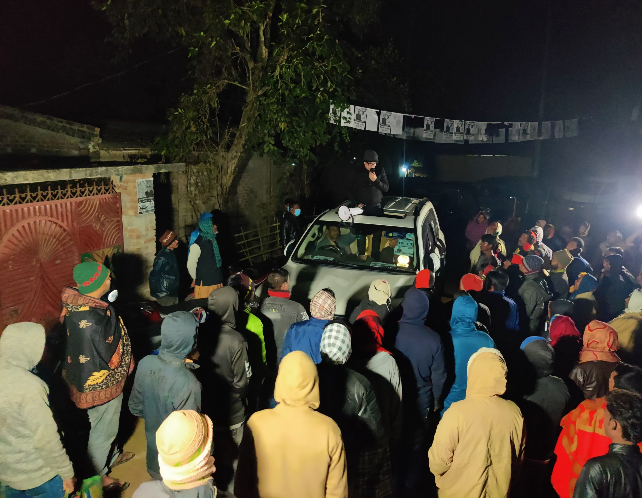 আইলহাস ইউনিয়নসহ বিভিন্ন স্থানে গণসংযোগকালে ঈগল মার্কার প্রার্থী দিলীপ কুমার