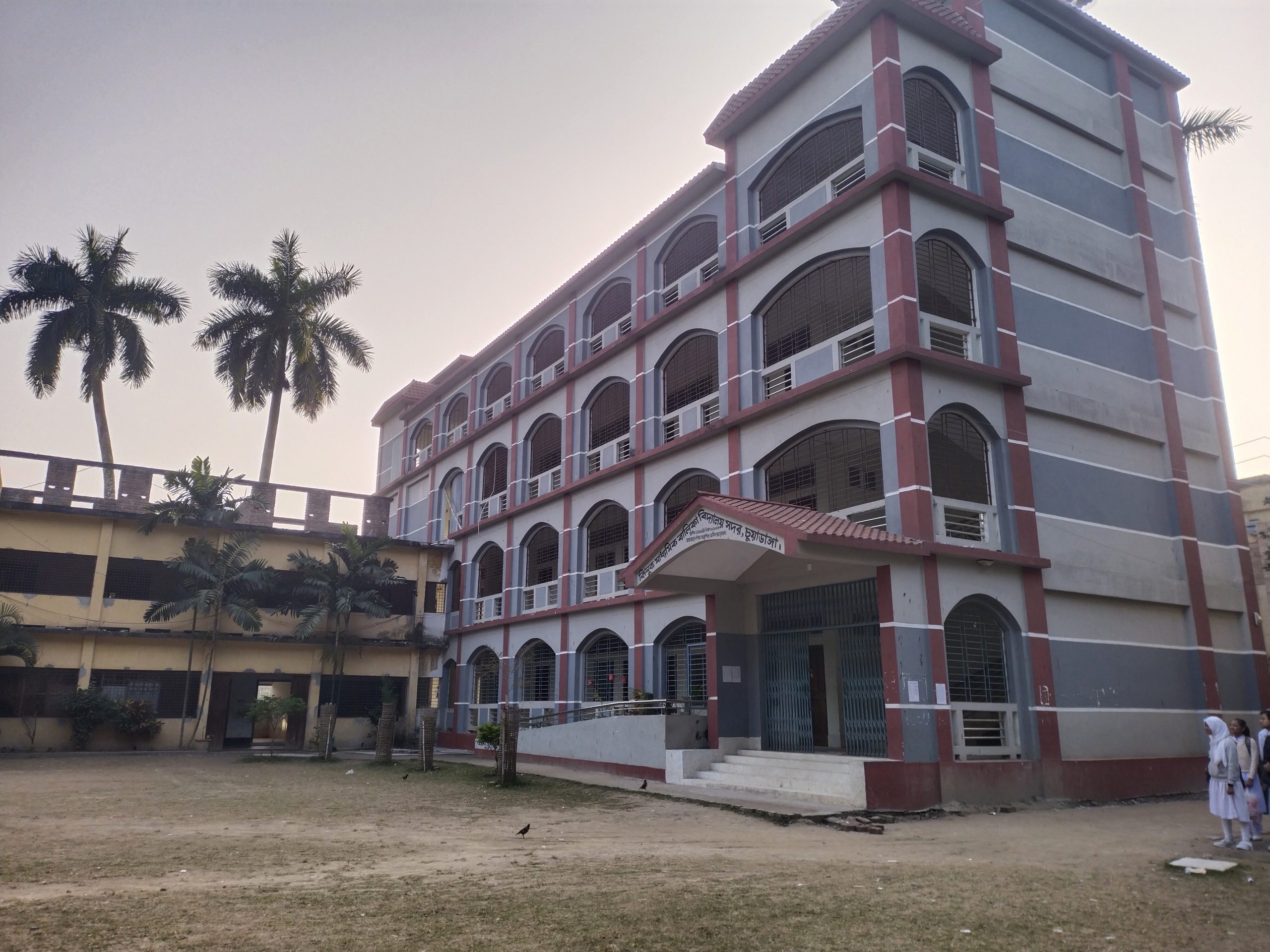 আজ থেকে শুরু হচ্ছে মাধ্যমিক স্কুলের পাঠদান কার্যক্রম