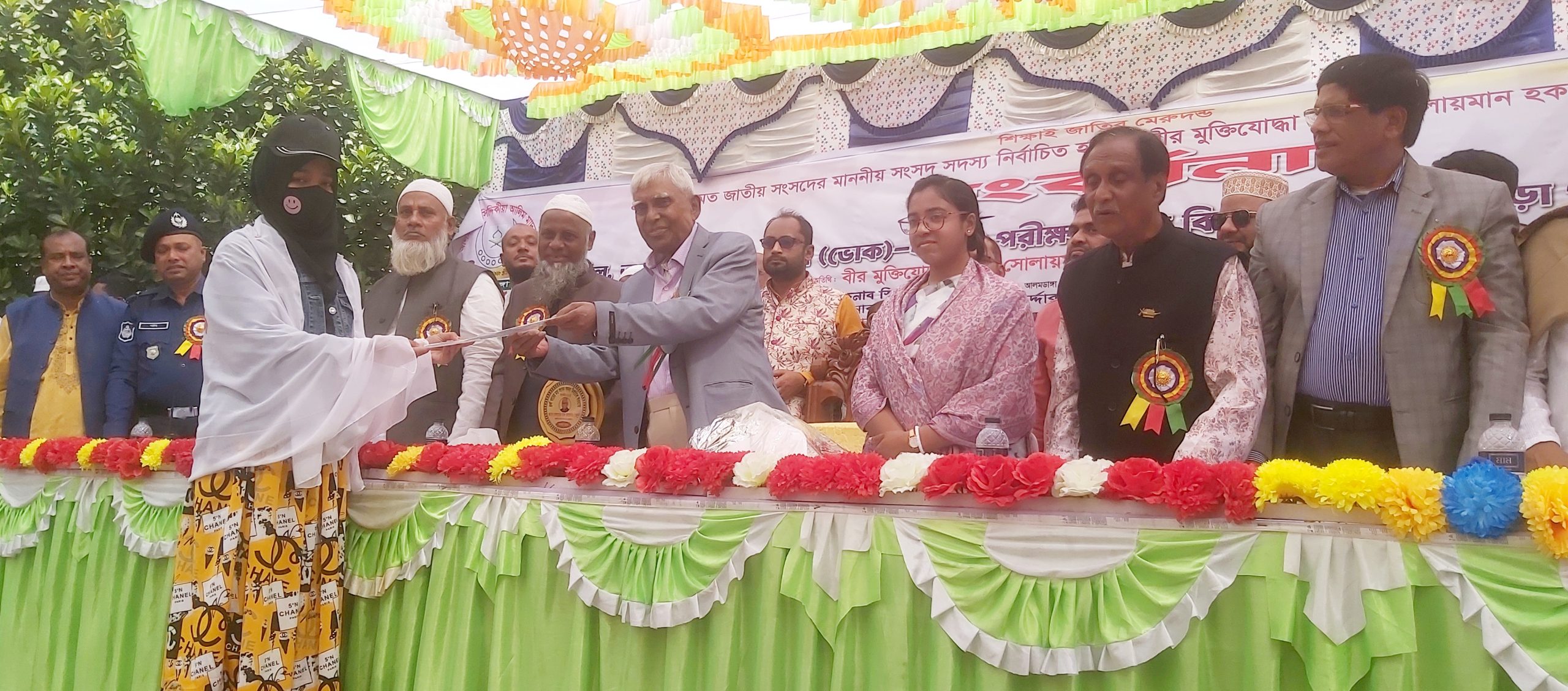 আলমডাঙ্গা সিদ্দিকিয়া আলিম মাদ্রাসার সংবর্ধনা অনুষ্ঠানে এমপি ছেলুন জোয়ার্দ্দার