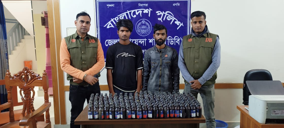 চালক ও হেলপার আটক; ট্রাক জব্দ