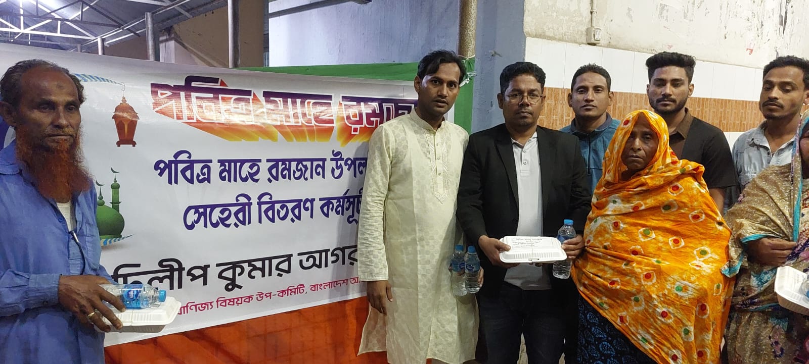 মাসব্যাপী ফ্রি-সেহরি ও ইফতার কর্মসূচির উদ্বোধনকালে দিলীপ কুমার আগরওয়ালা