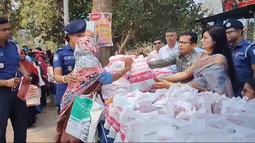 প্রান্তিক নারীদের জন্য সপ্তাহব্যাপী সাশ্রয়ী বাজার উদ্বোধন