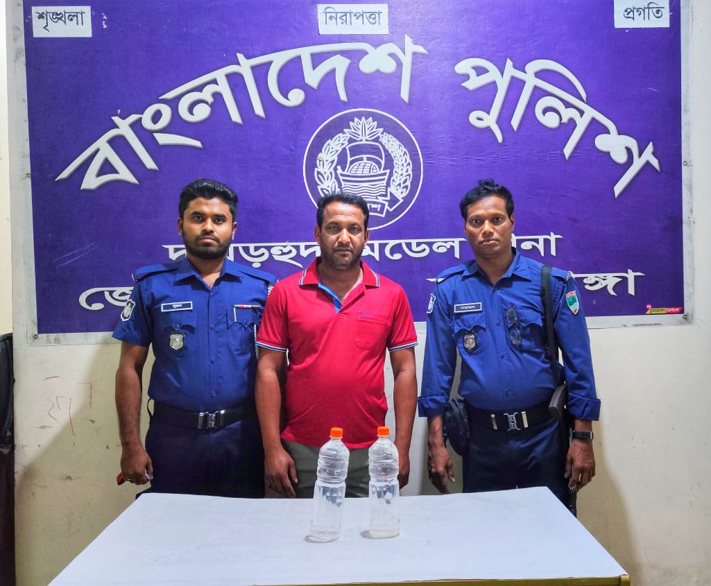 দামুড়হুদায় মদসহ বিষ্ণুপুরের সোহাগ আটক