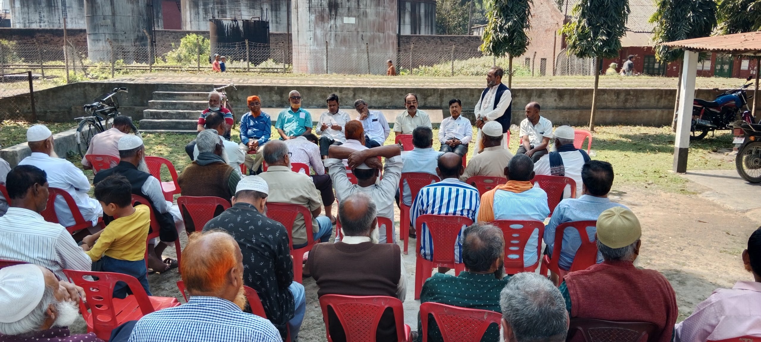 কেরুর অবসরপ্রাপ্ত শ্রমিক ও কর্মচারী কল্যাণ ট্রাস্টের ৫ দফা দাবিতে জরুরি সভা অনুষ্ঠিত