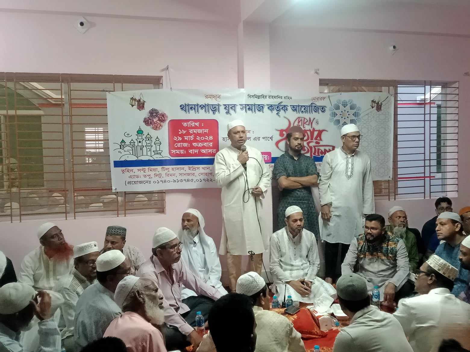 আলমডাঙ্গা থানাপাড়া যুব সমাজের উদ্যোগে ইফতার