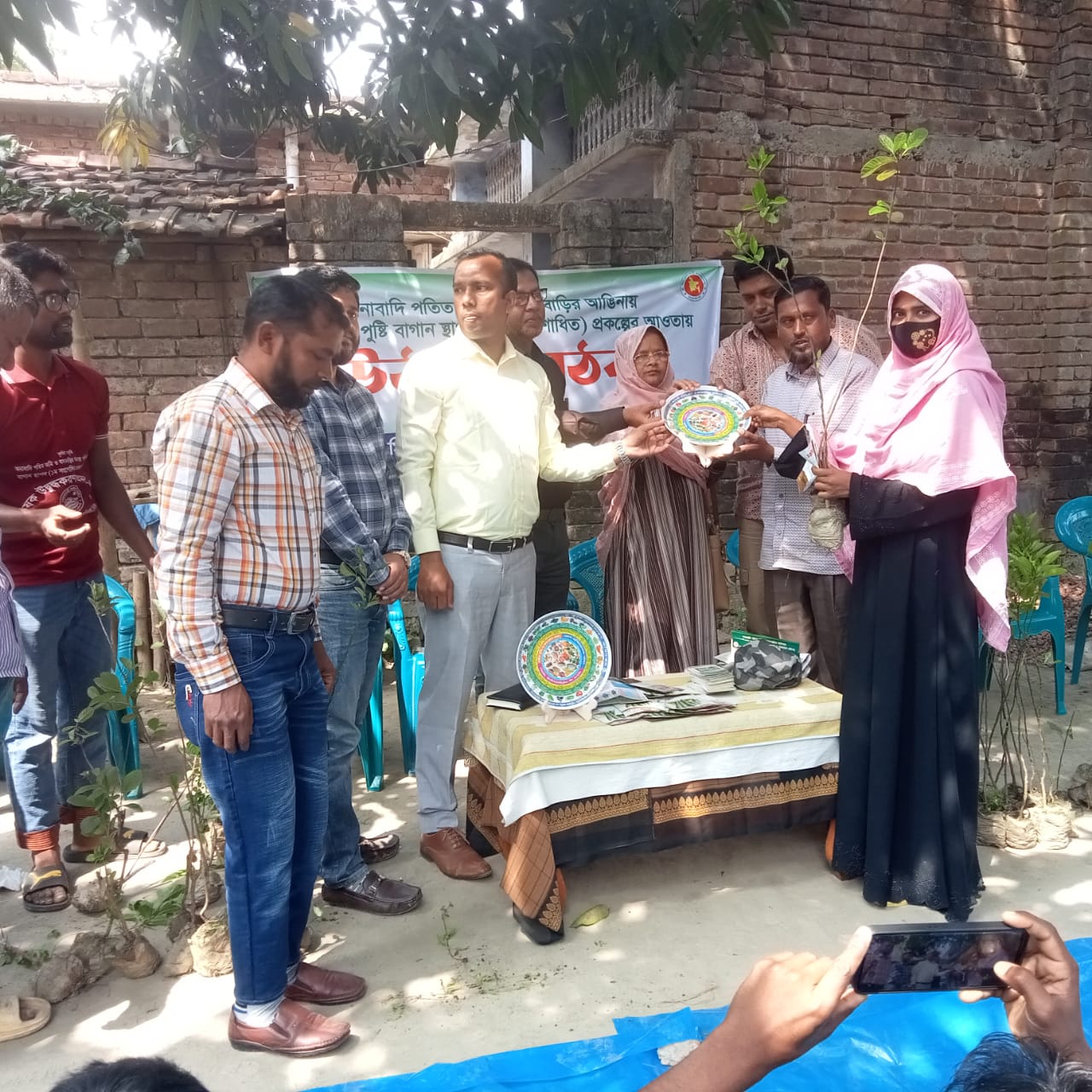 জীবননগরের বাঁকায় উঠান বৈঠক অনুষ্ঠিত
