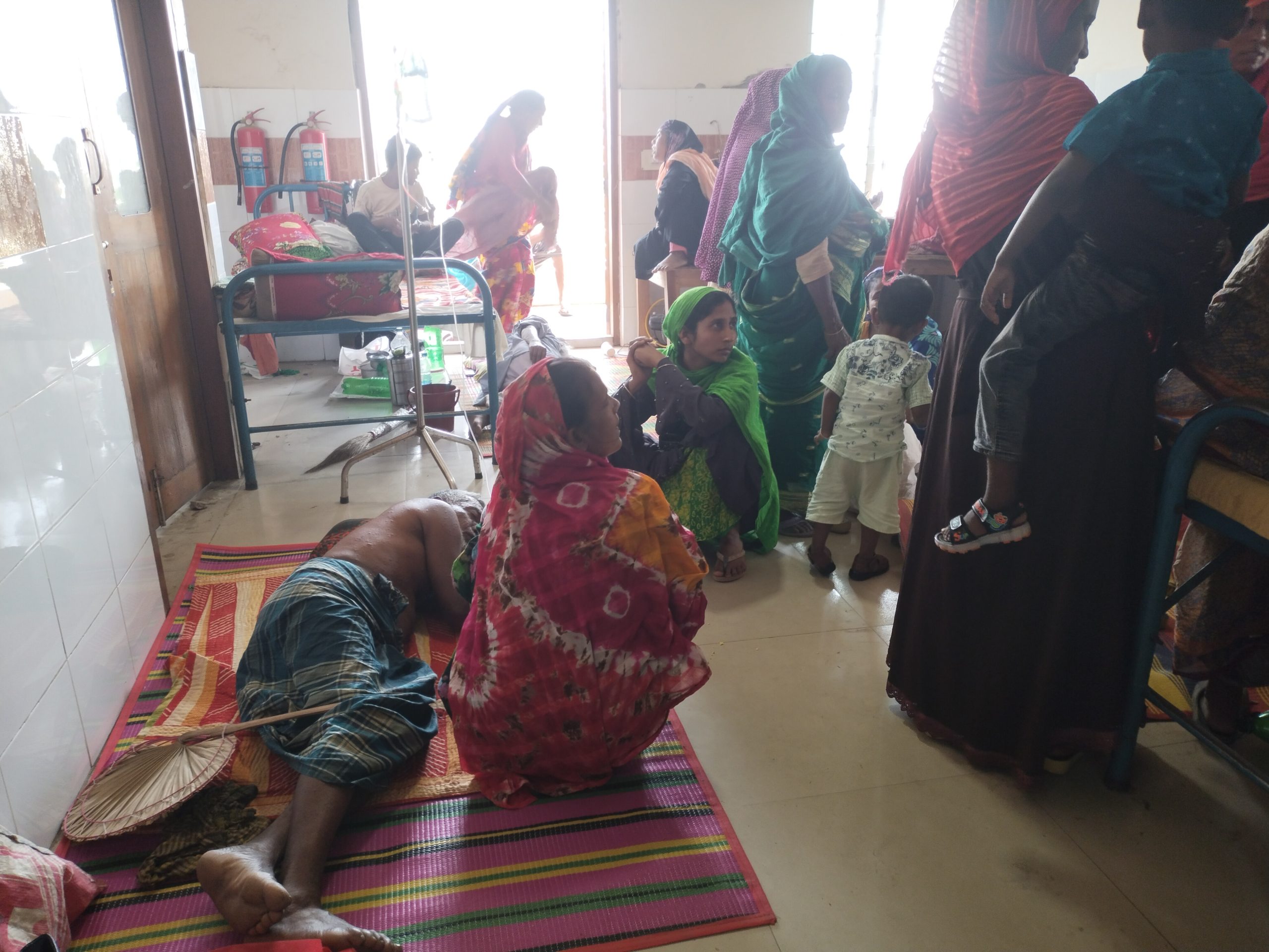৩ দিনে সদর হাসপাতালে চিকিৎসা নিয়েছে প্রায় ২ হাজার রোগী