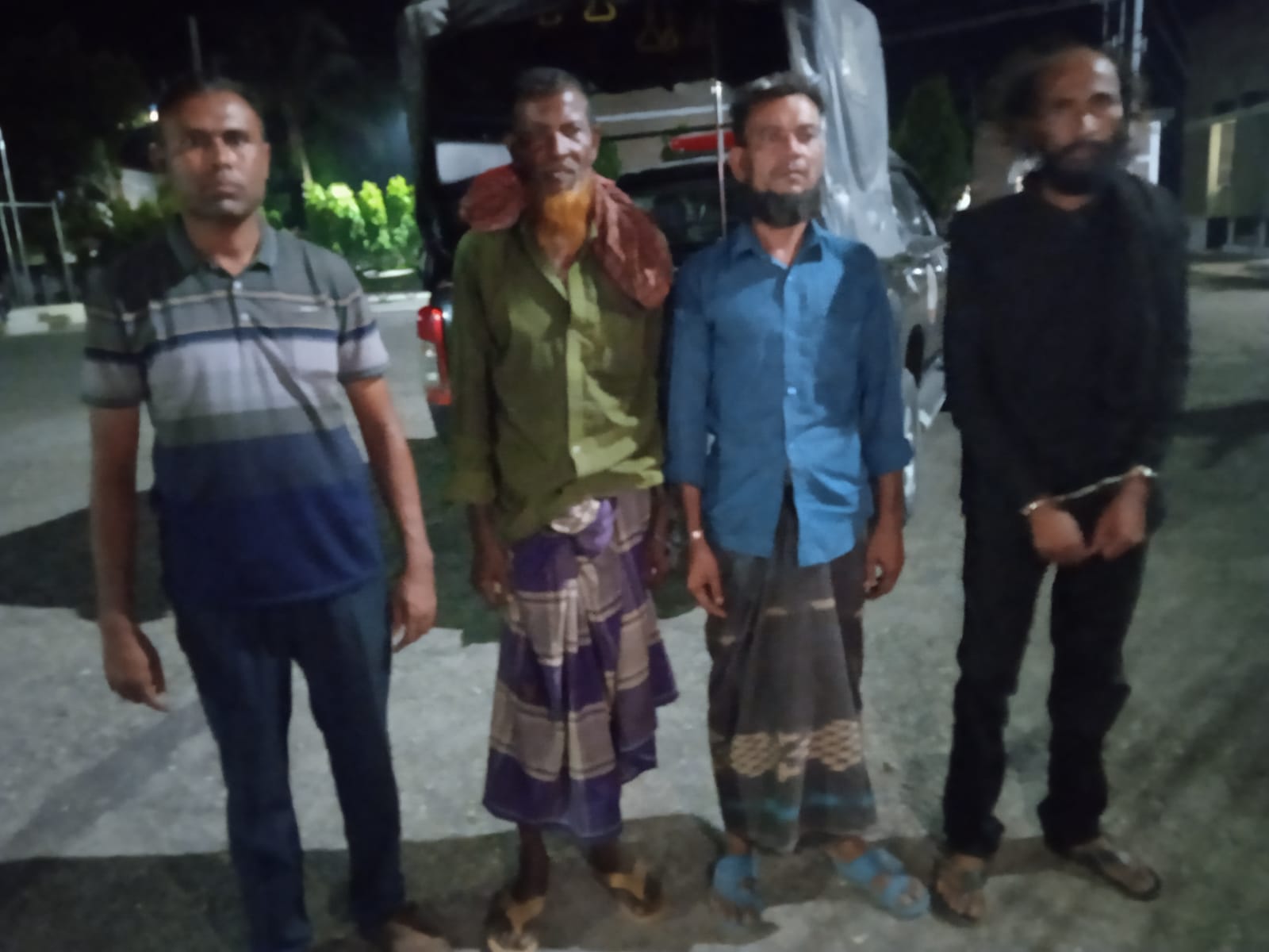 চুয়াডাঙ্গায় মাদক বিক্রি ও সেবনের দায়ে আটক ৩