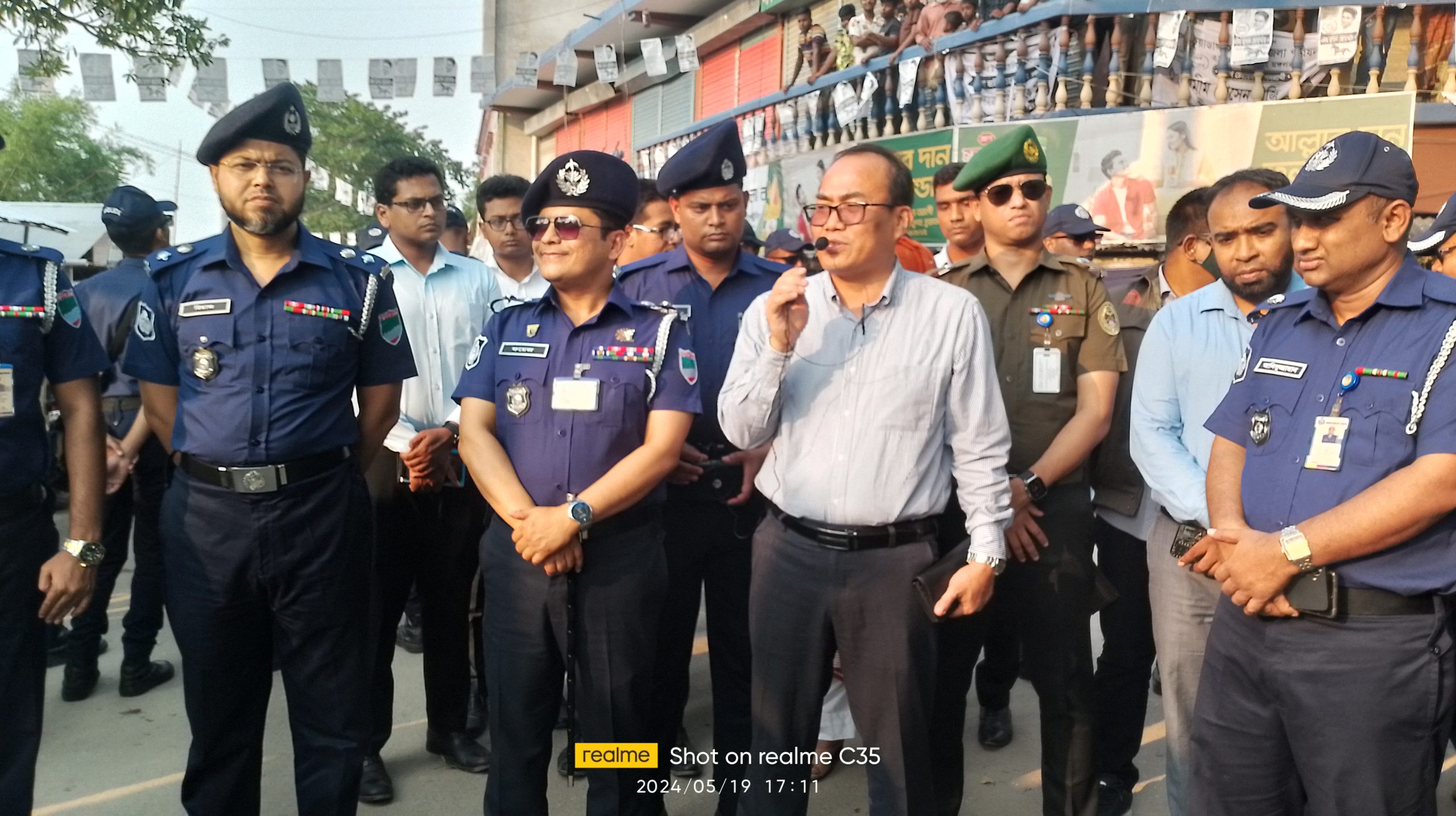 চুয়াডাঙ্গা সদর ও আলমডাঙ্গায় পুলিশ-প্রশাসনের বিশেষ যৌথ মহড়া