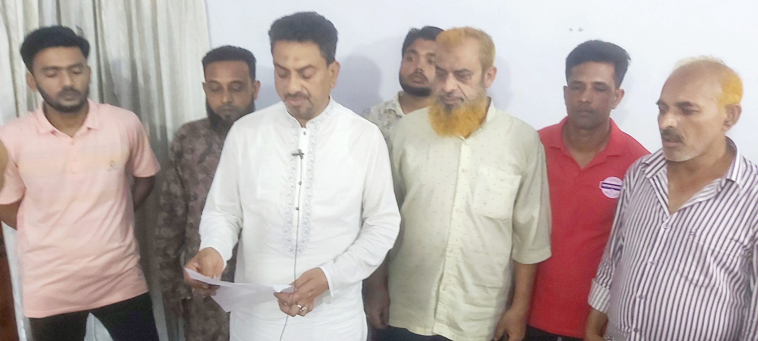 আলমডাঙ্গায় চেয়ারম্যান প্রার্থী ডাবুর সংবাদ সম্মেলন