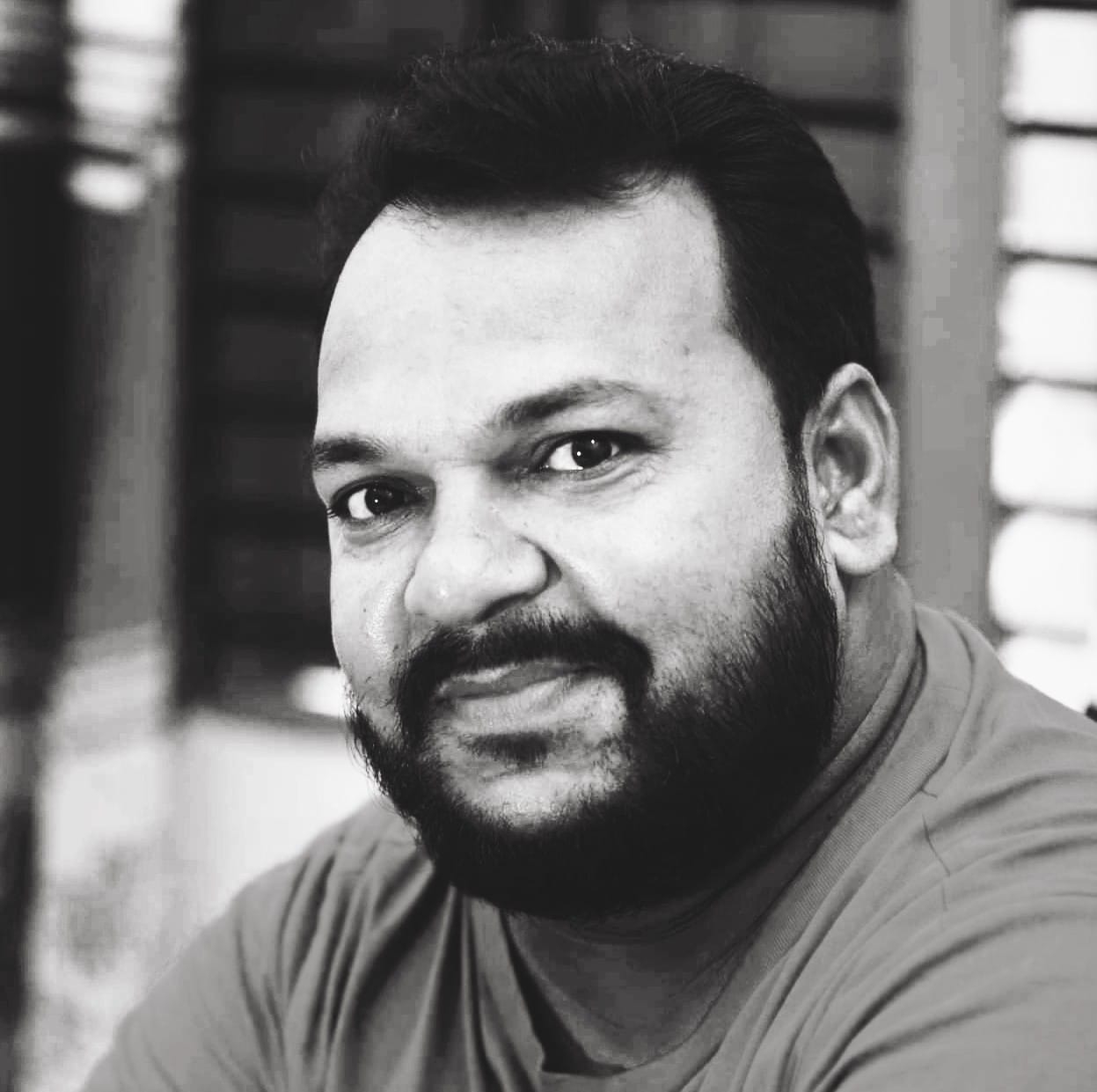 বিতর্কিত হারুন রাজুকে শ্রেষ্ঠ সন্তান সম্মাননা!!