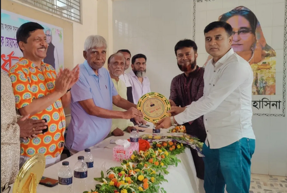 চুয়াডাঙ্গায় এমপি ছেলুন জোয়ার্দ্দারকে সংবর্ধনা