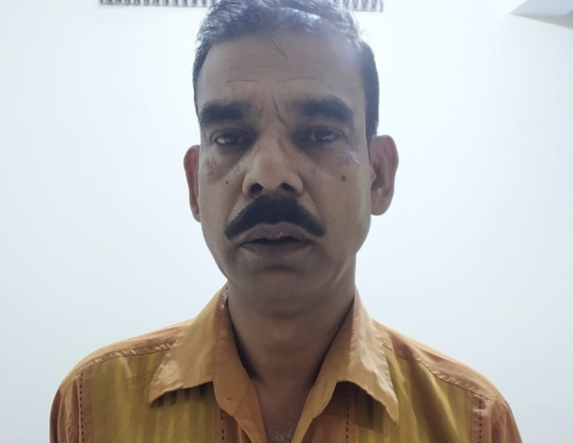 আলমডাঙ্গায় বীজের আড়ালে গাঁজা বিক্রি, ব্যবসায়ী গ্রেপ্তার