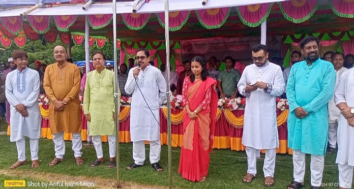 দামুড়হুদায় বঙ্গবন্ধু গোল্ডকাপ ফুটবল টুর্নামেন্টের উদ্বোধন অনুষ্ঠনে- এমপি টগর