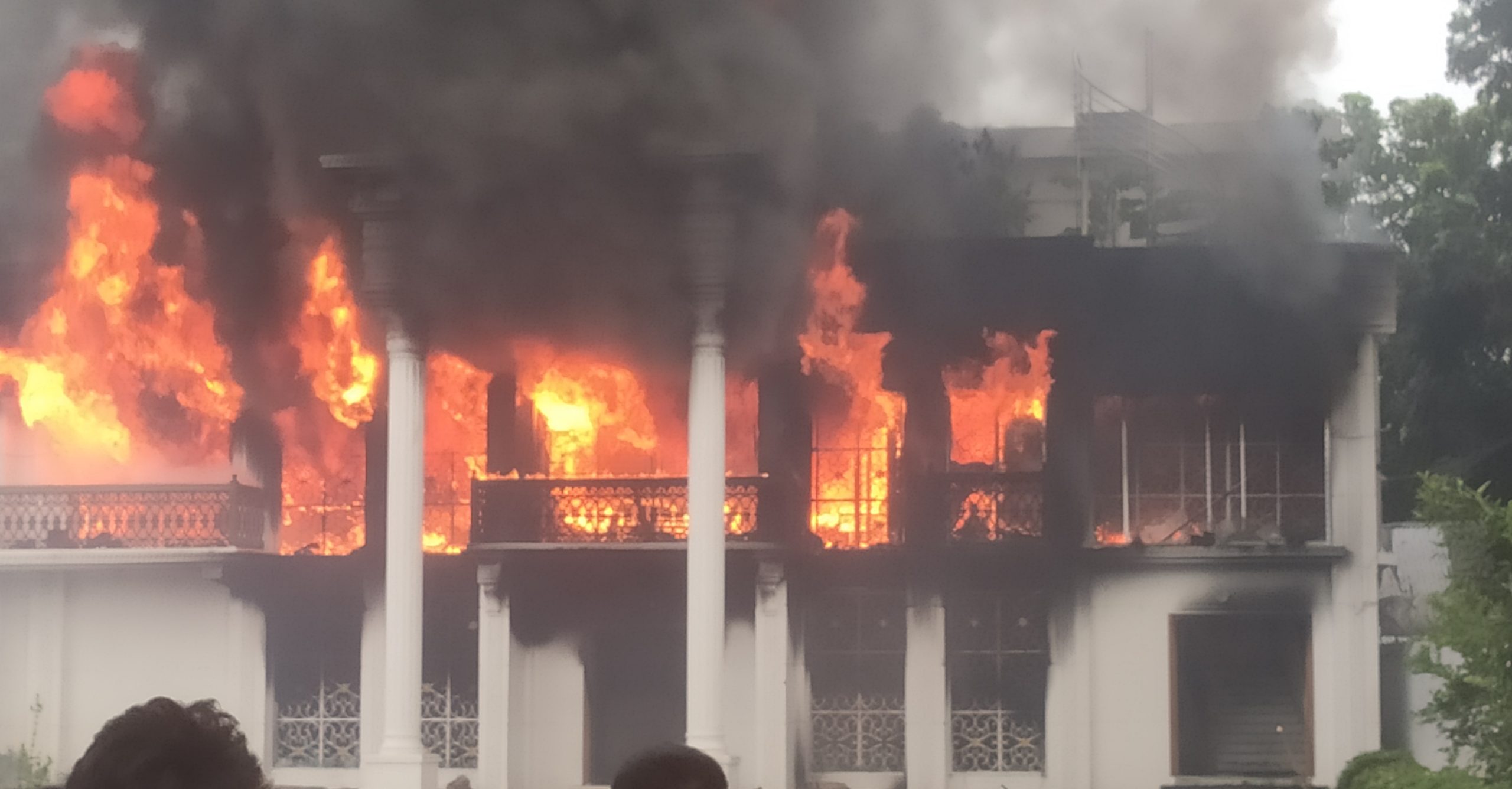 এমপি টগরের বাড়িসহ বিভিন্ন প্রতিষ্ঠান ভাঙচুর-অগ্নিসংযোগ