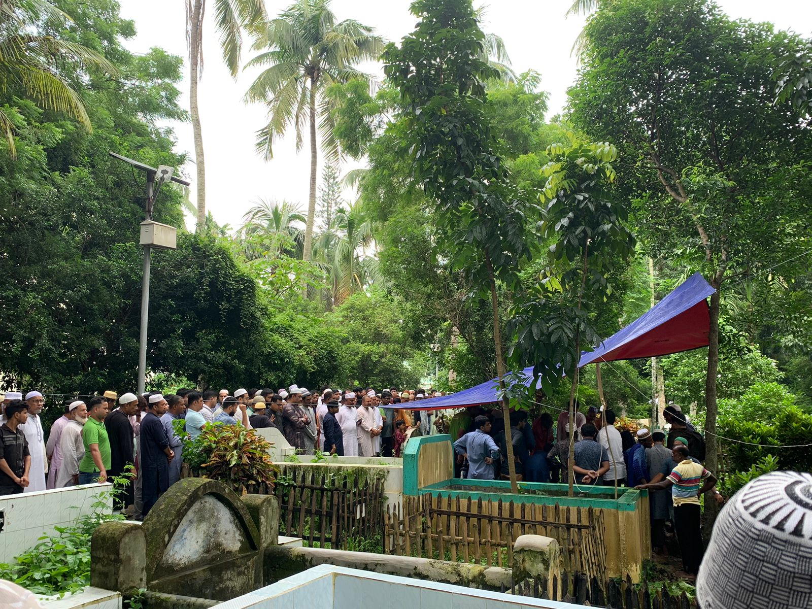অপারেশন থিয়েটারে মৃত্যু হওয়া শামসুদ্দোহা শিমুলের দাফন সম্পন্ন