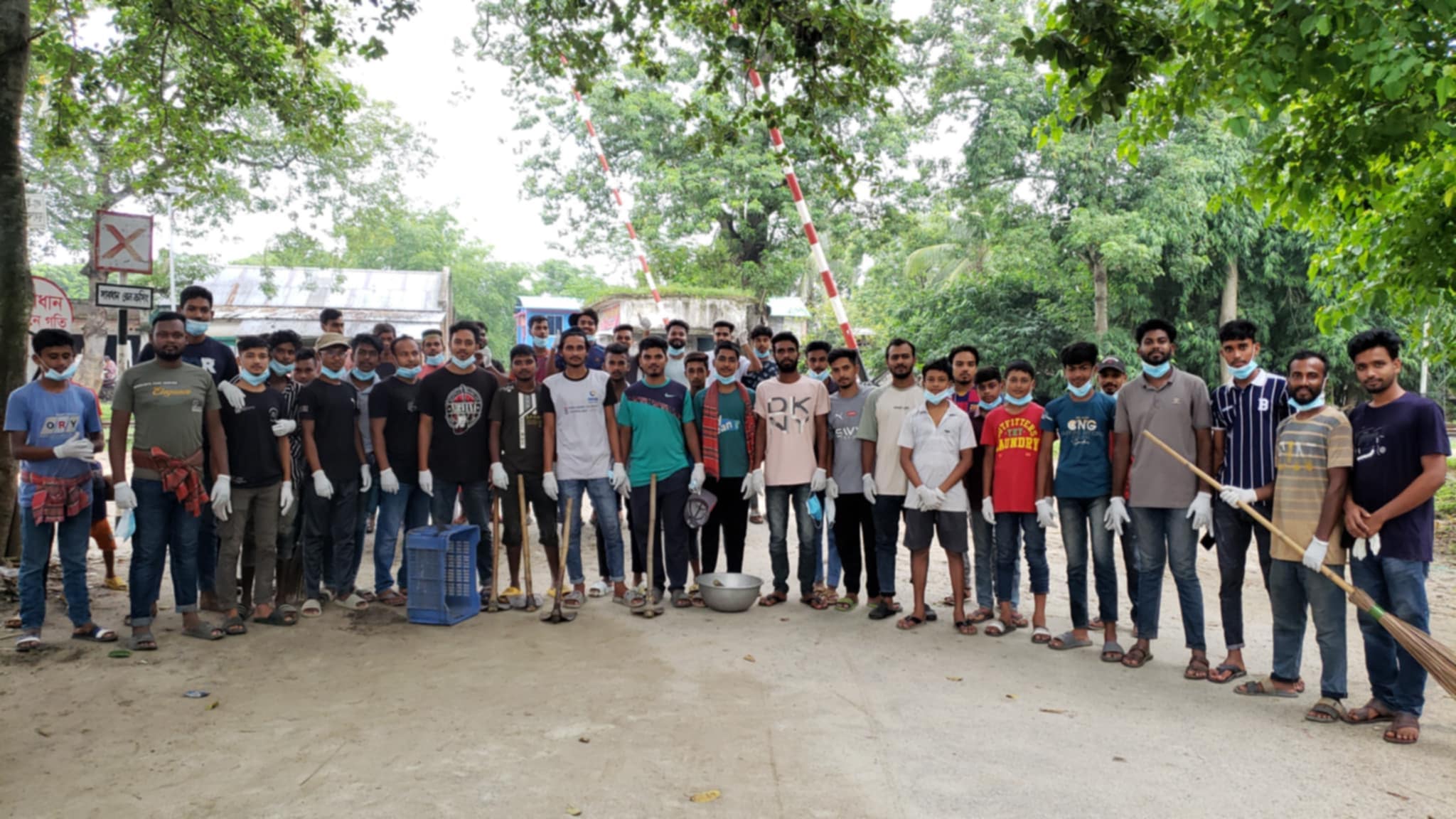 সেনেরেহুদায় ছাত্রসমাজের উদ্যোগে পরিষ্কার-পরিচ্ছন্নতা অভিযান