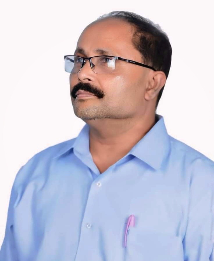 মেহেরপুরে স্বাস্থ্য বিভাগে ২৫ বছর চাকরি করছেন ডা. অলোক কুমার দাস