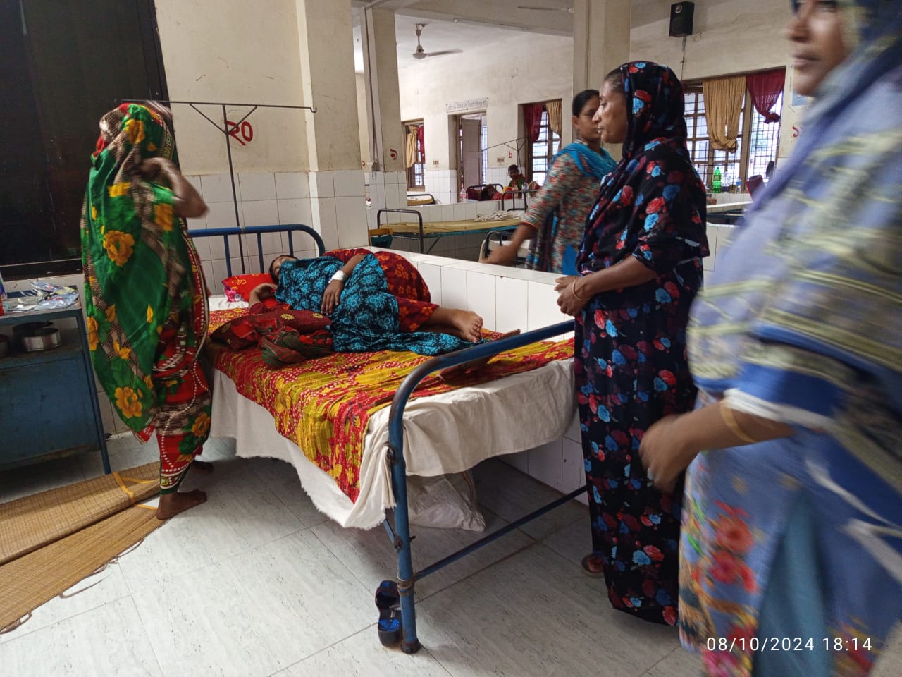 চুয়াডাঙ্গা সদর হাসপাতালে আয়া করলেন প্রসূতির ডেলিভারি, ছিল না চিকিৎসক
