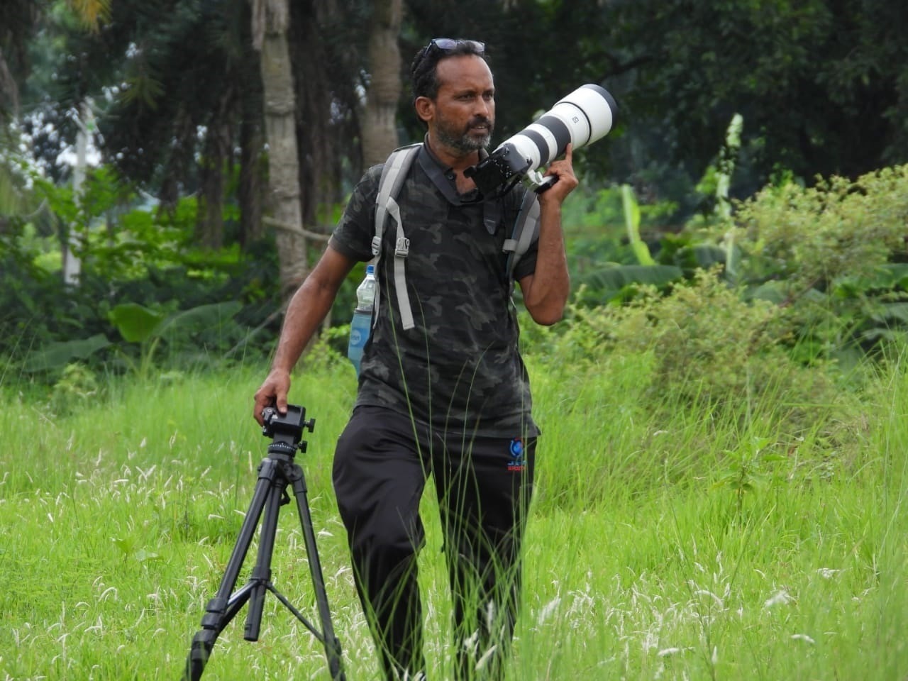 ছবি তোলায় যার নেশা