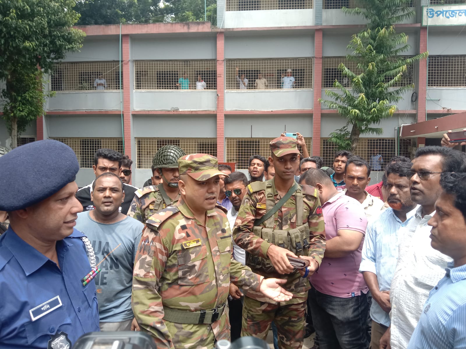 আলমডাঙ্গায় শহীদ মিনারের জমি দখল নিয়ে উত্তেজনা