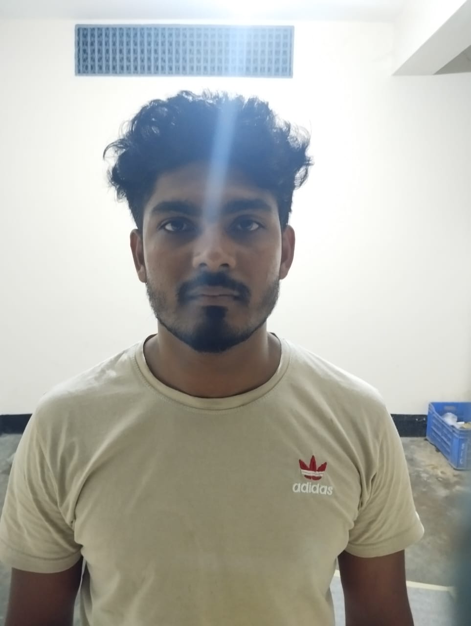 সরোজগঞ্জে শিক্ষার্থীদের আন্দোলনে হামলা, যুবক গ্রেপ্তার